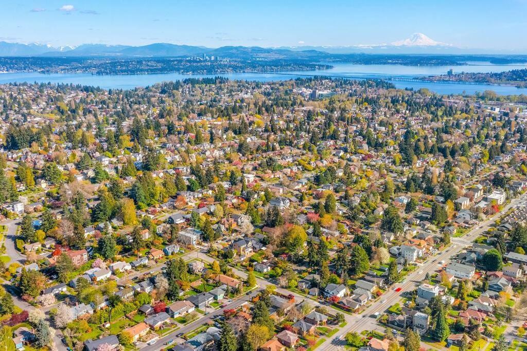 Lilac In Law, Picturesque Lower Unit Seattle Buitenkant foto